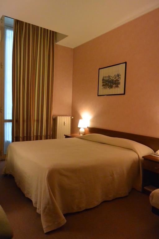Des Artistes Hotel 3*