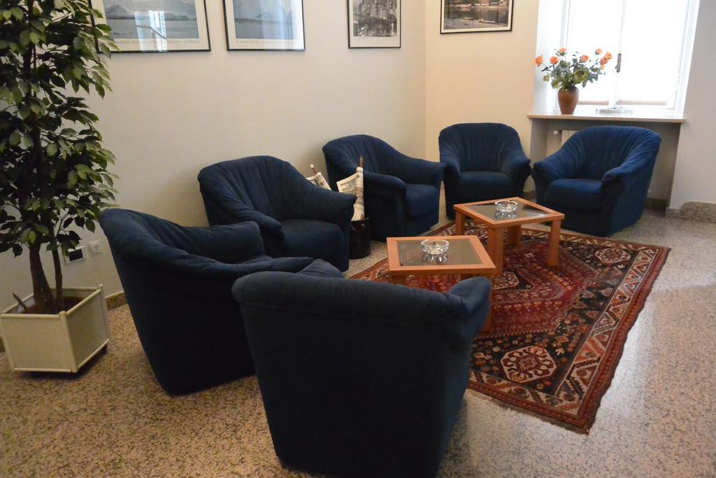 Hotel Des Artistes 3*
